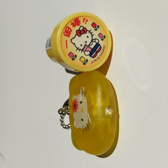 NEW Hello Kitty Sanrio one key ring and one stamp - Picture 2 of 3